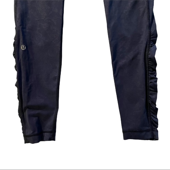 SOLD Lululemon Speed Legging Tight *Luxtreme Paisley Emboss Inkwell - Picture 10 of 14